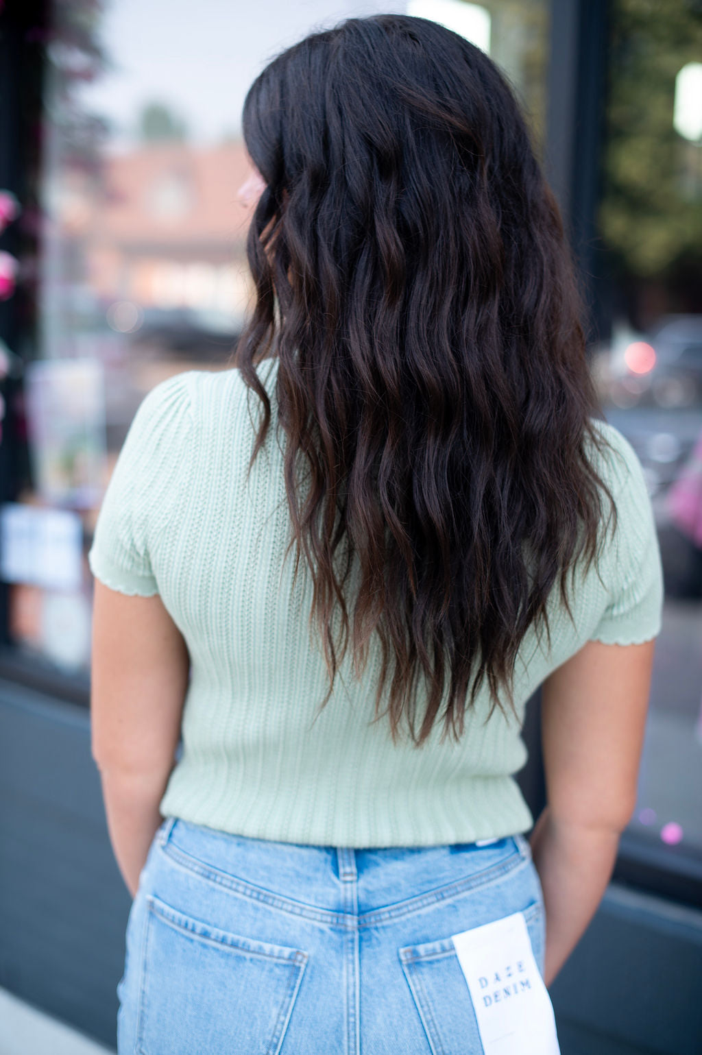 Seagrass Scalloped V Neck Tee