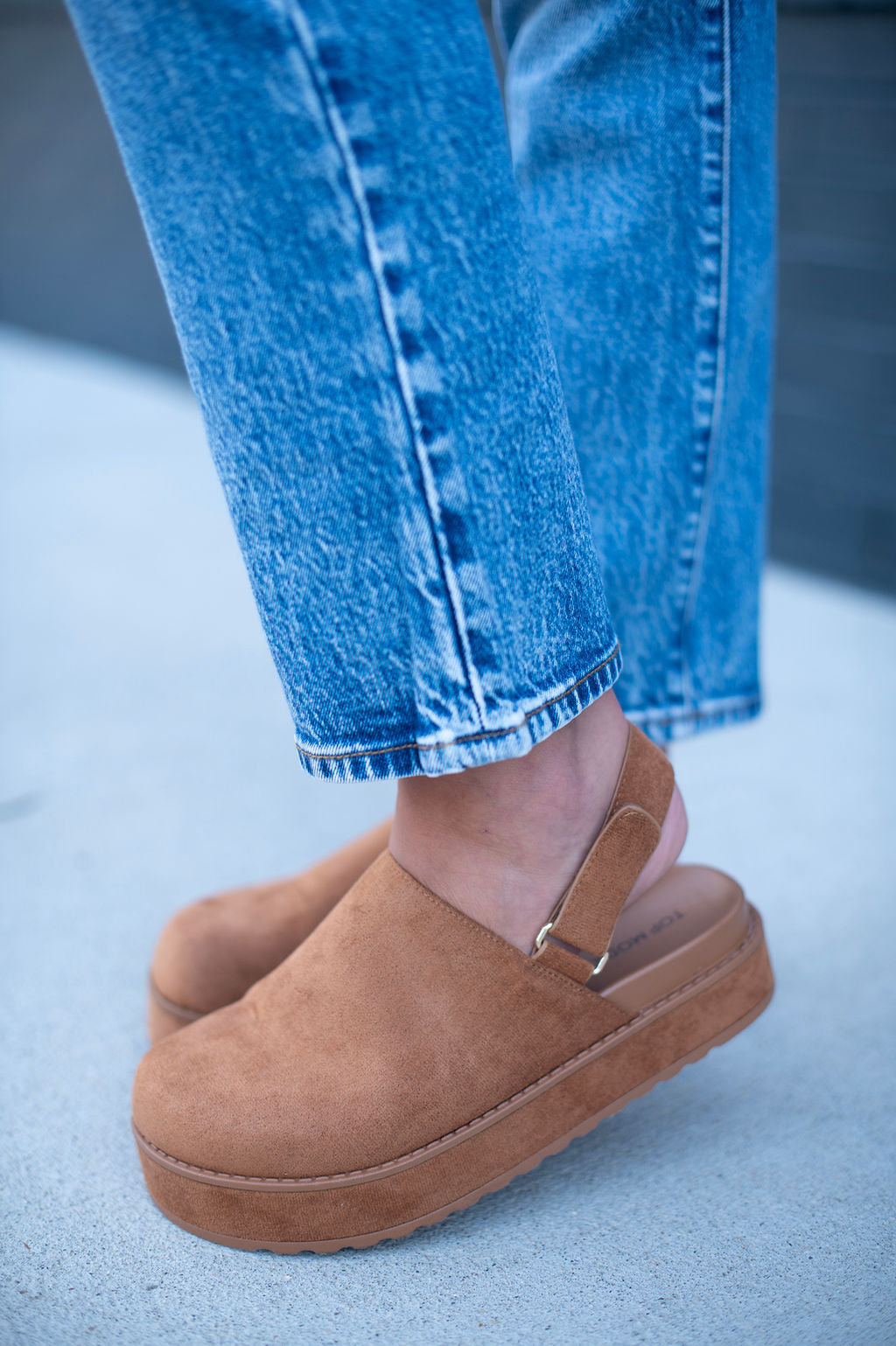 Tan Sling Back Clogs