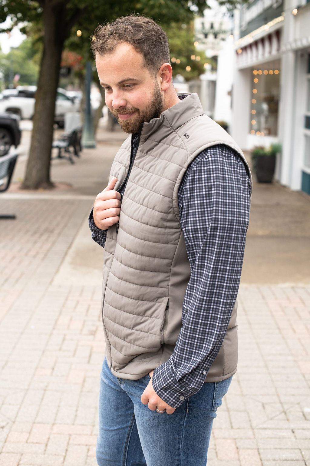 UNRL Vancouver Quilted Vest Taupe
