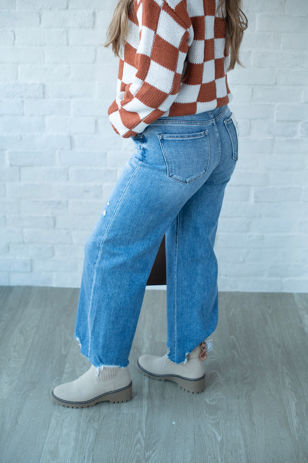 Medium Wash Wide Cropped Jeans