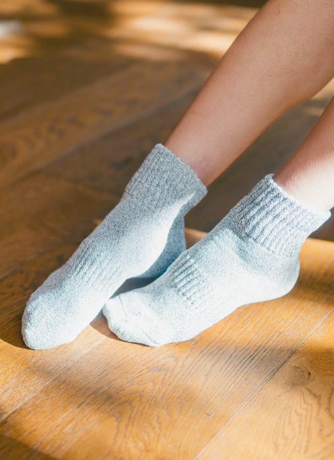 Off White Quarter Socks