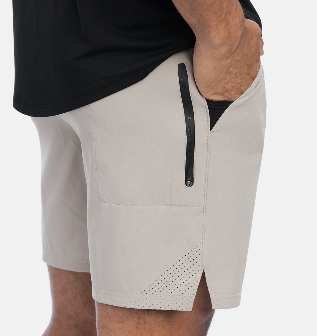 UNRL Pebble Stride Shorts 7.5”