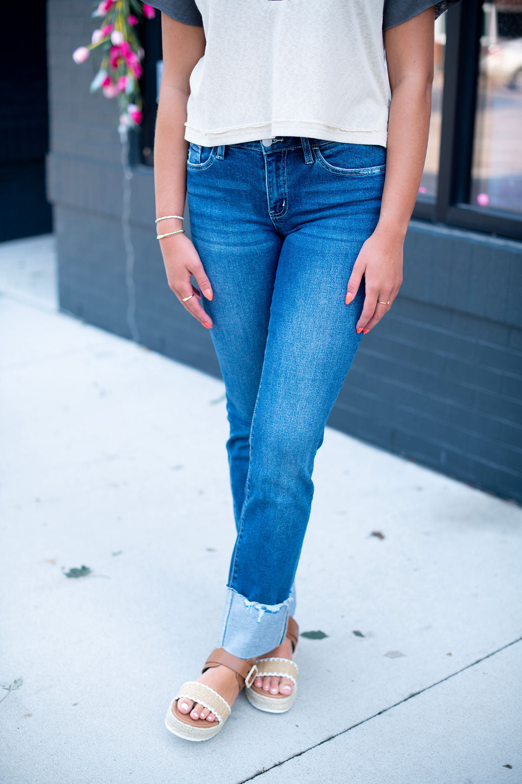 Lovervet Mid Rise Cuffed Jeans