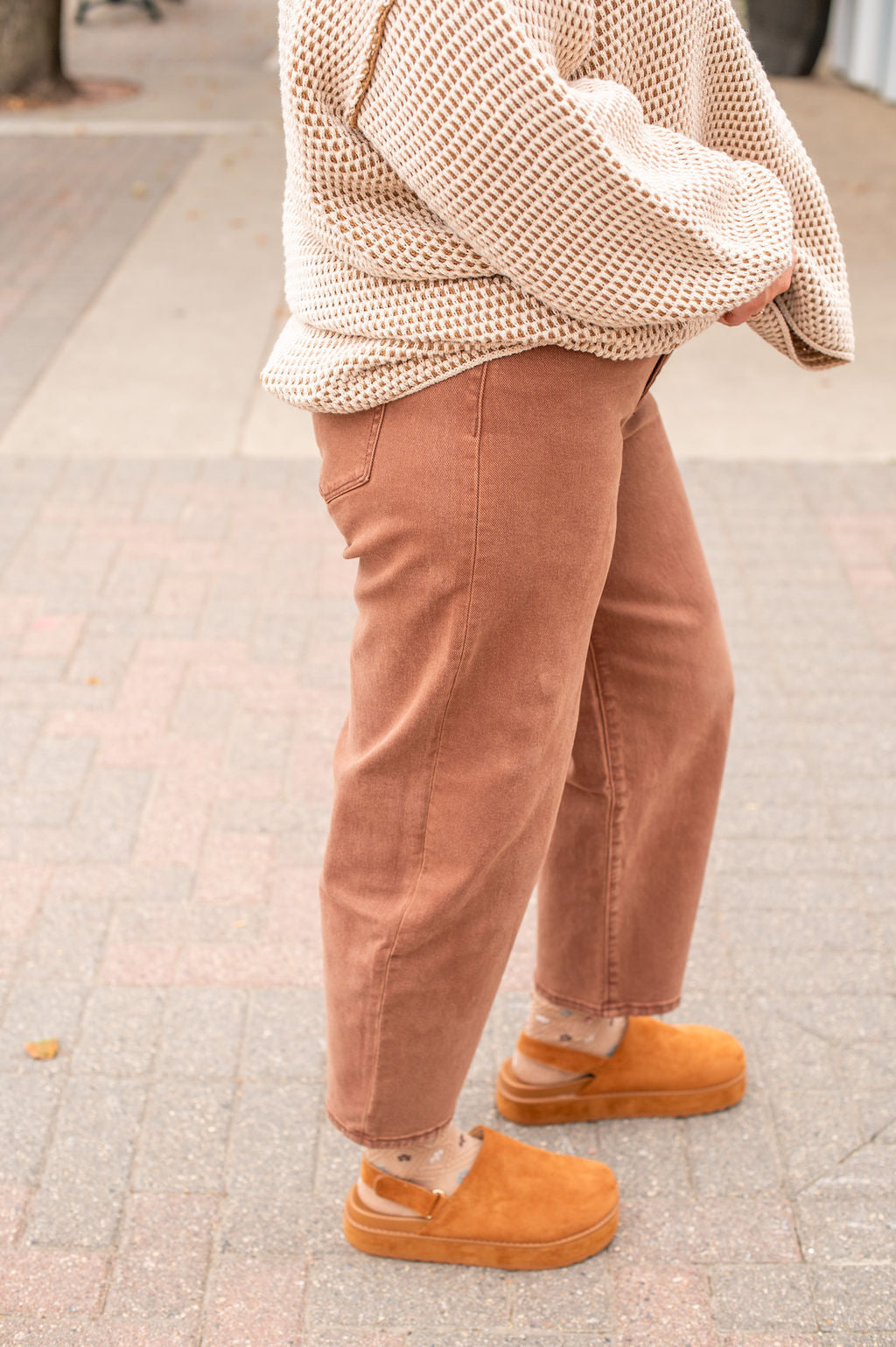 Vervet Brown High Rise Barrel Jeans