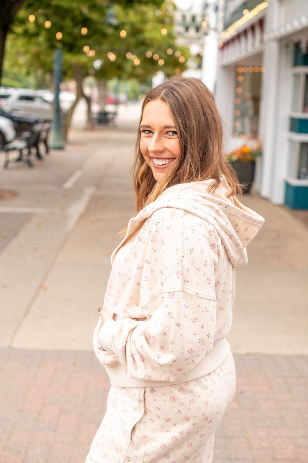 Cream Floral Pullover