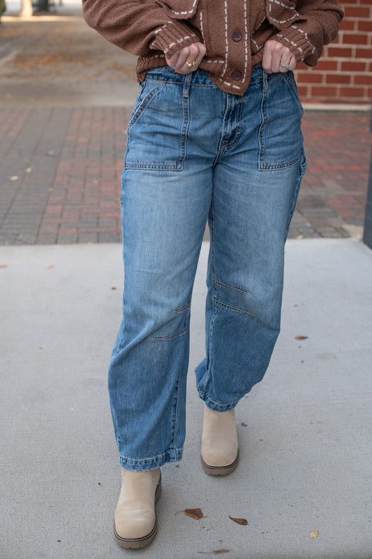 Hidden Vintage Patch Pocket Barrel Jeans