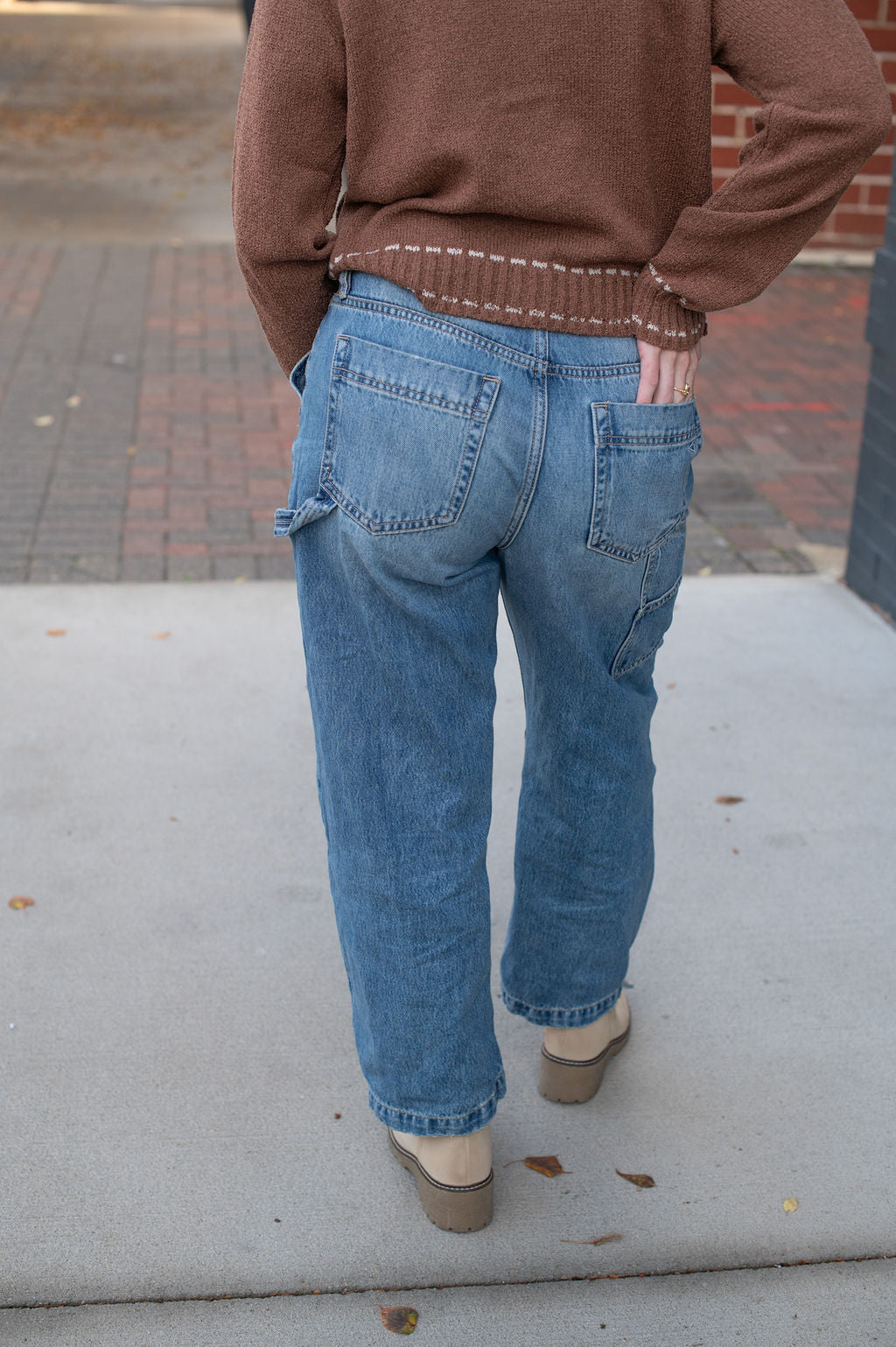 Hidden Vintage Patch Pocket Barrel Jeans