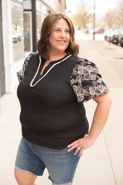 Black Floral Puff Sleeve Blouse