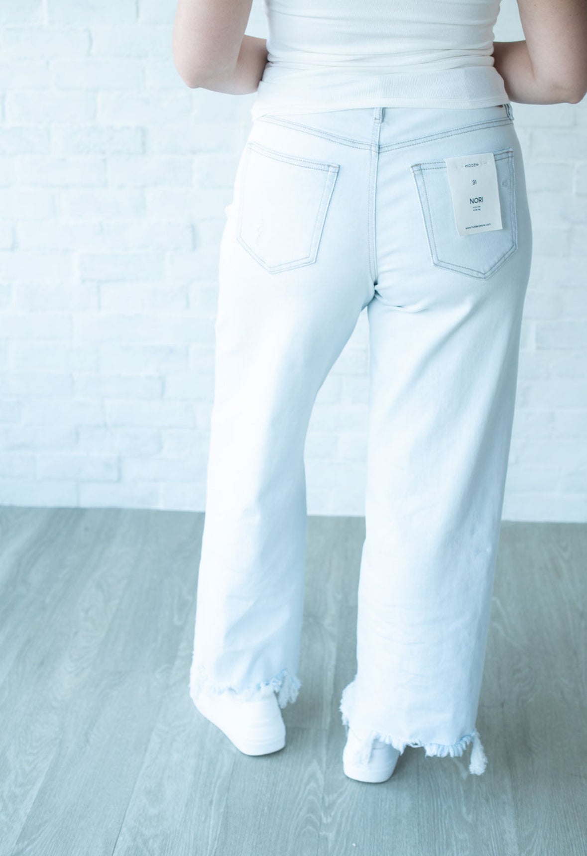 Hidden Nori Mid Rise Light Jeans