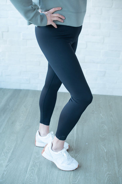 UNRL Performance Leggings