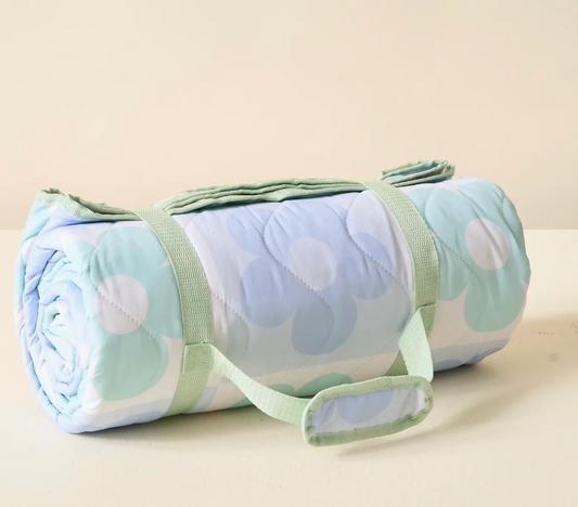 On the Go Quilted Blanket Blue