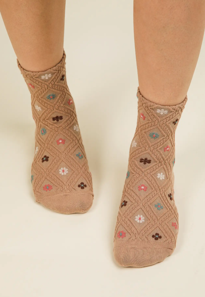 Floral Print Textured Crew Socks